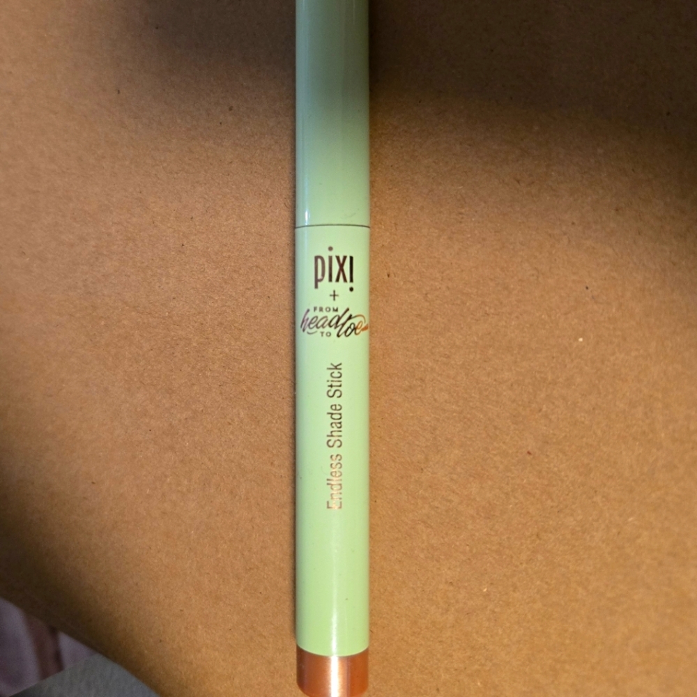 🌞PIXI ENDLESS SHADE STICK